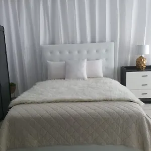 https://ocean-white-aparment.top-hotels-puertorico.com